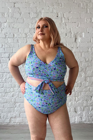 Купальник NANIKA OKSI plus size з квітковим принтом та топом із зав’язкою спереду